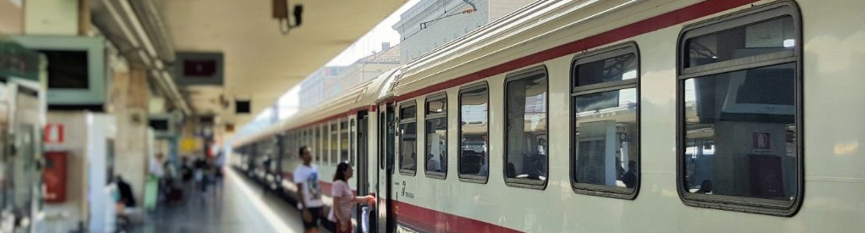 A Frecciabianca train at Bologna Centrale