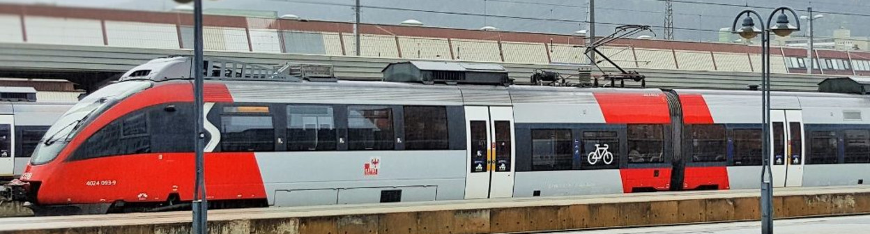 One of the newer type of trains used for REX services (and on the Innsbruck S-Bahn)