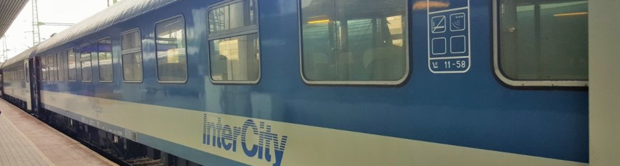 Hungarian (MAV) IC train at Budapest Kelenfold