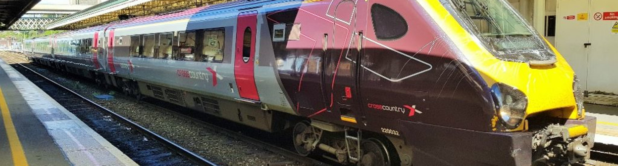 A 4 coach version of a CrossCountry Vogager train has arrived in Exeter...