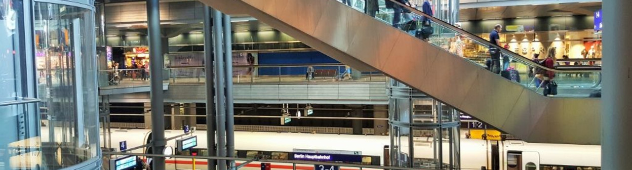 Some of the escalators that link the multiple levels in Berlin Hbf