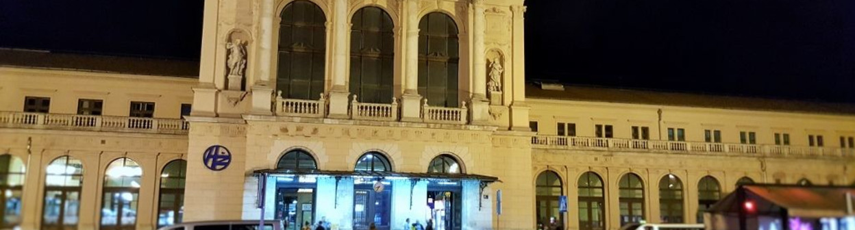 Night time view of the exterior of Zagreb Glavni kolodvor station