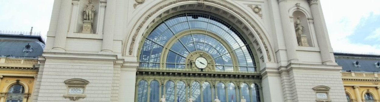 The beautiful main entrance at Budapest-Keleti station