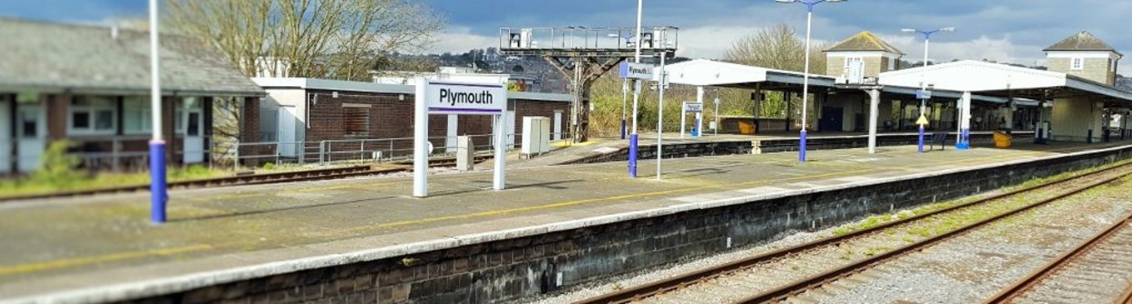 Looking along platforms 7 and 8 at Plymouth station