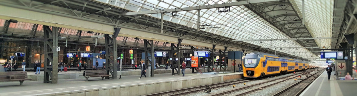 How to buy rail tickets in Holland