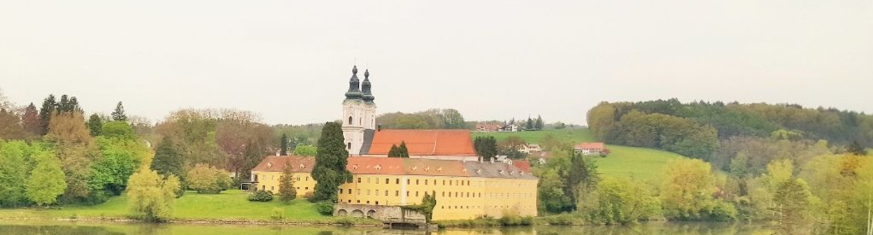 Between Linz and Passau on the left#1