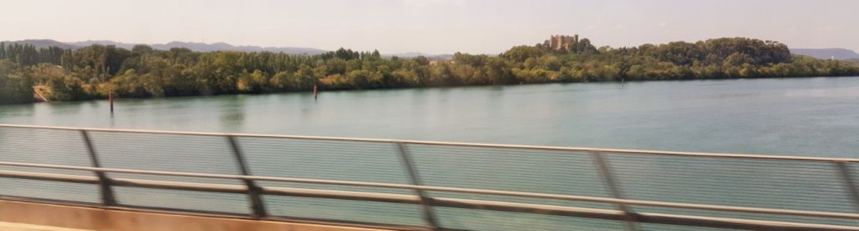 Between Lyon and Avignon