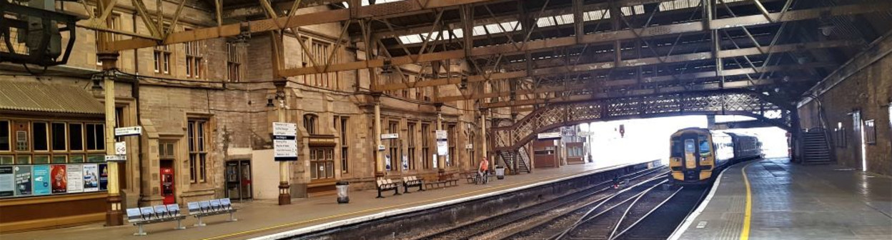 Platform 3 is on the right and Platform 4, where the trains from Inverness arrive, is on the left