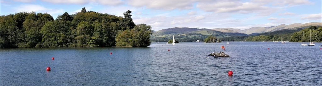 Local buses link the station to the shore of Lake Windermere