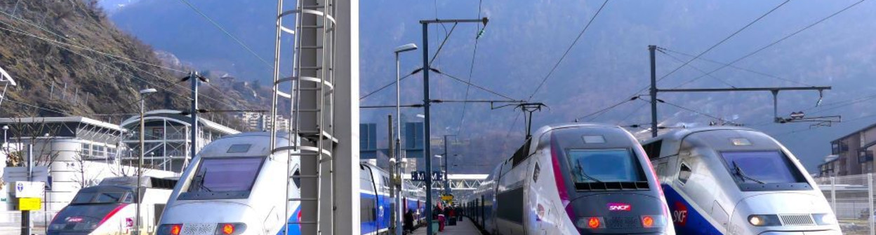 By train to ski resorts in France