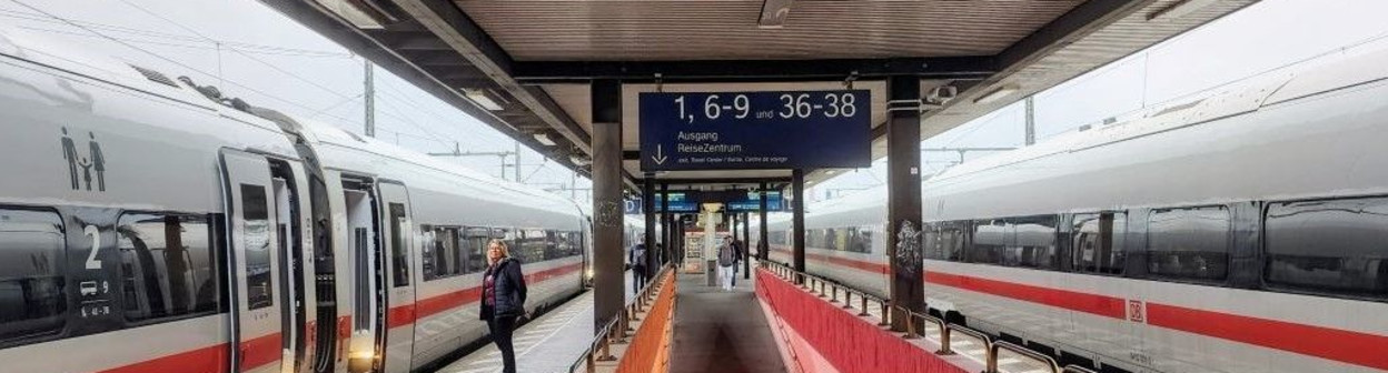 Connecting between ICE trains Fulda
