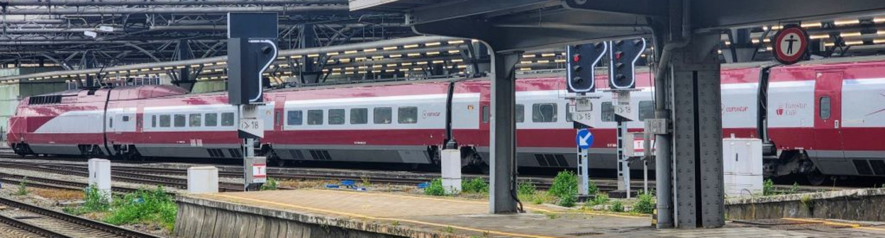 How to take the train from Amsterdam to Brussels