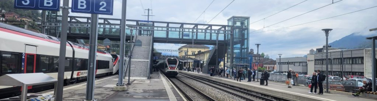 The footbridge with elevators at Bellinzona station