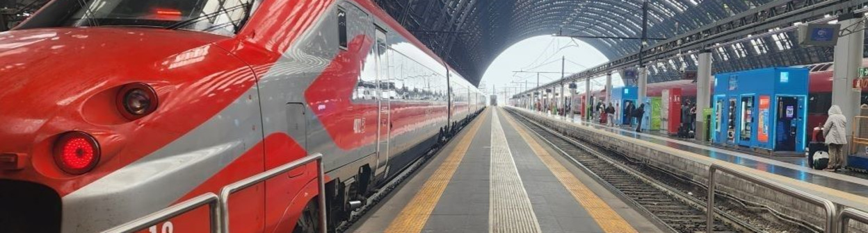 One of the trains used for Frecce 700 services