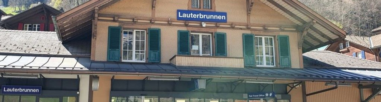 The pretty main station building  in Lauterbrunnen