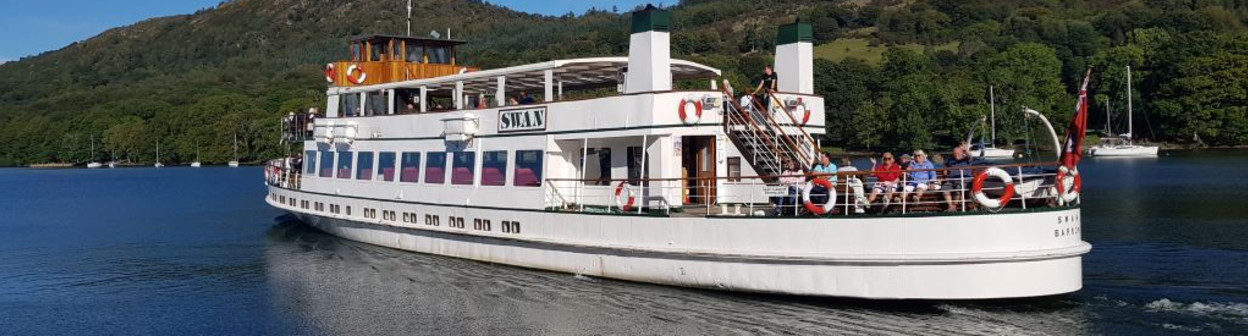 cruise Lake Windemere on a day trip from Manchester