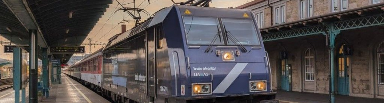 A train on the European Sleeper route to Prague