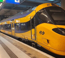 An ICNG train at Delft station
