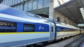 A Eurostar e320 train at Gare Du Nord