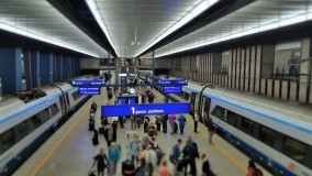 Looking down on to Peron 1 from the interim concourse