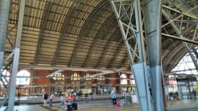 Looking across the gleis (platforms) at Bremen Hbf