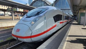 An ICE 3neo train heading to Brussels from Frankfurt