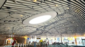 A guide to the station in Delft