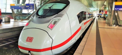 An ICE 3 Velero train in the station at Frankfurt Airport