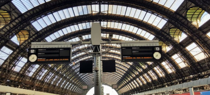 The central roof span of Milano Centrale viewed from the departure concorse