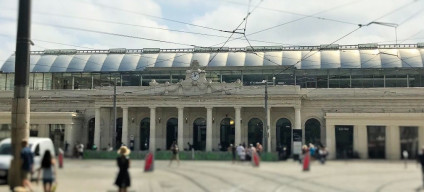 A view of the main entrance to Montpellier St-Roch station on Place Auguste Gilbert