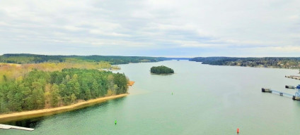 Crossing Sweden's highest railway bridge at Sodertalje