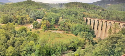 Looking left on Le viaduc de Chamborigaud