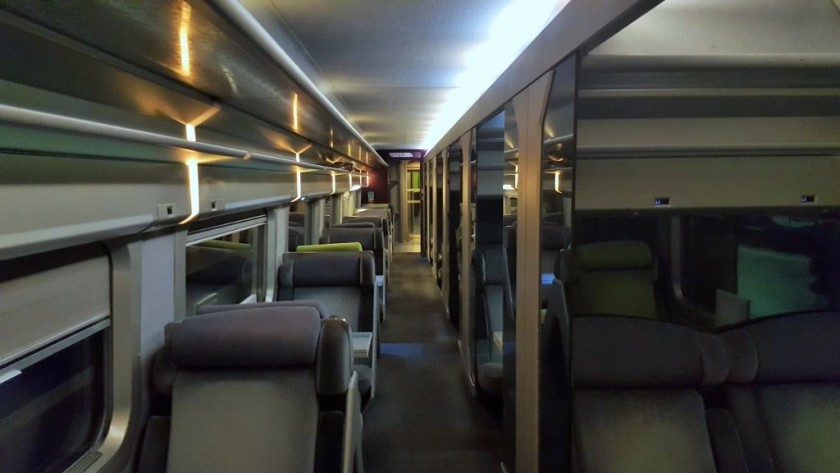 1st class saloon on a TGV Atlantique with compartment seats to the right