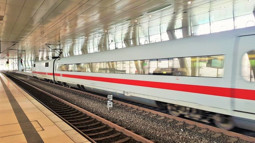 A profile of ICE 1 train arriving at Frankfurt Flughafen