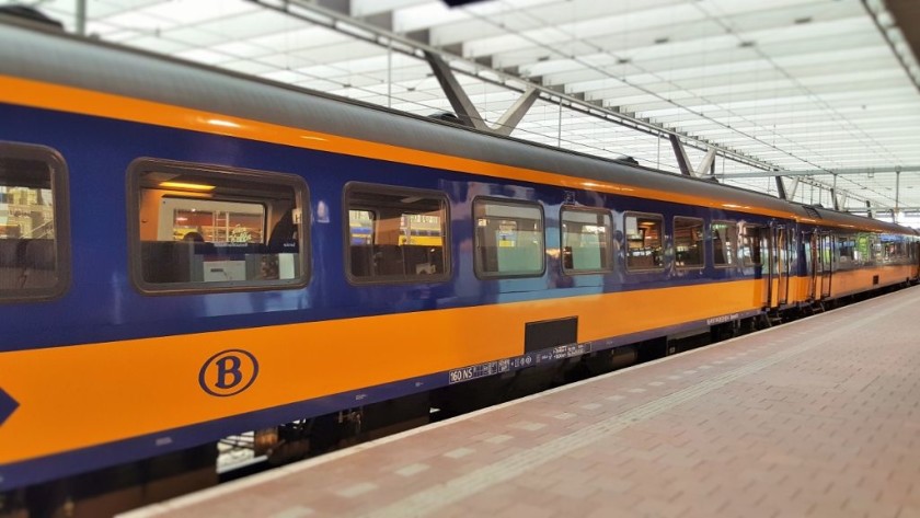 Exterior view of an InterCity Brussels train
