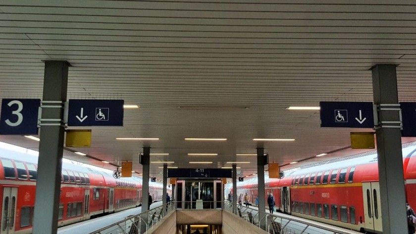 The platforms/gleis at Basel Bad bf with two Regio trains about to depart