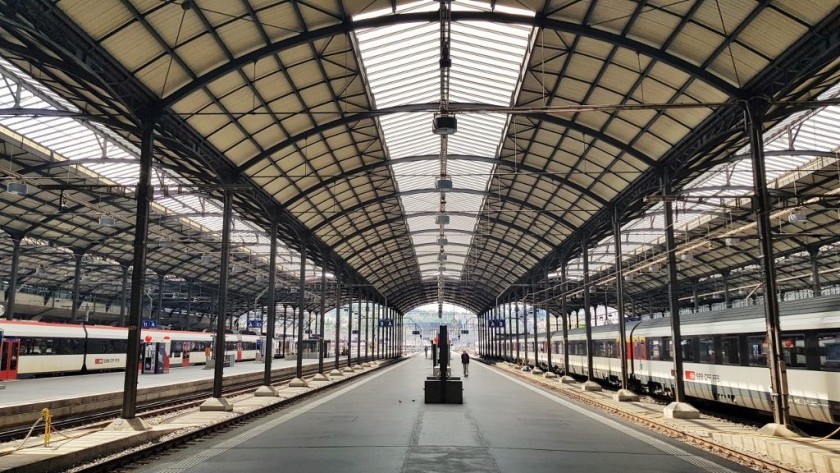 A quiet moment between departures at Luzern station