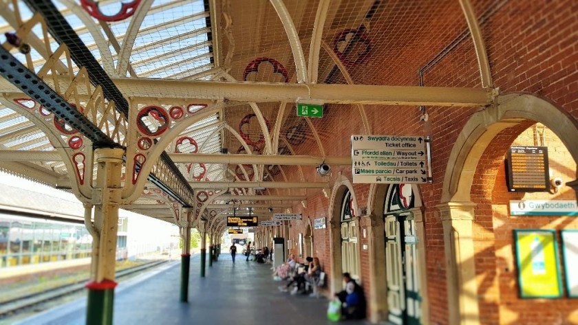 Virtually all trains leave from platform 1 which is home to the station's facilities
