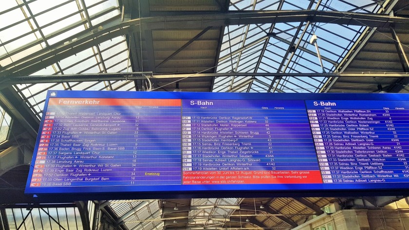 The main concourse departure board, all but the local trains are listed under Fernverkehr