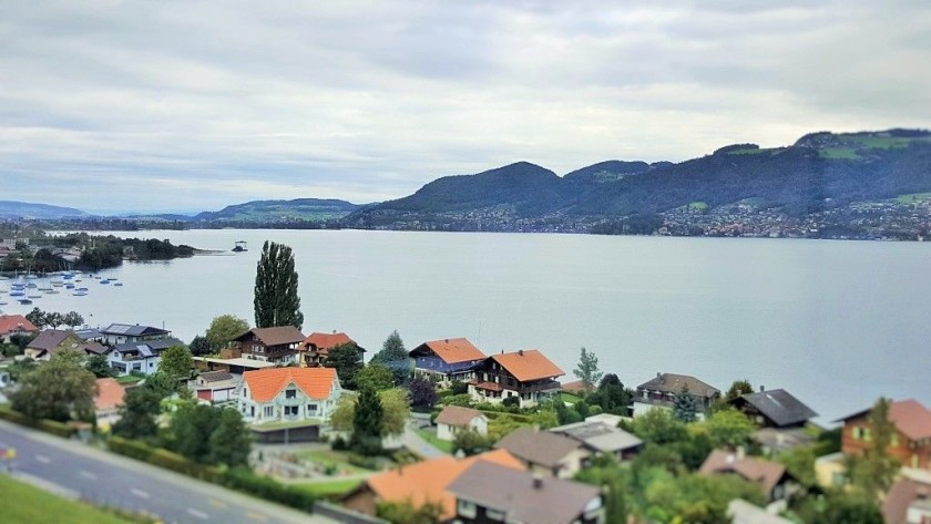 The view over Lake Thun after leaving Thun station on a grey day