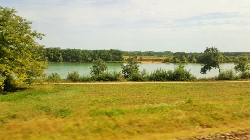 Travelling by the river Saone north of Lyon