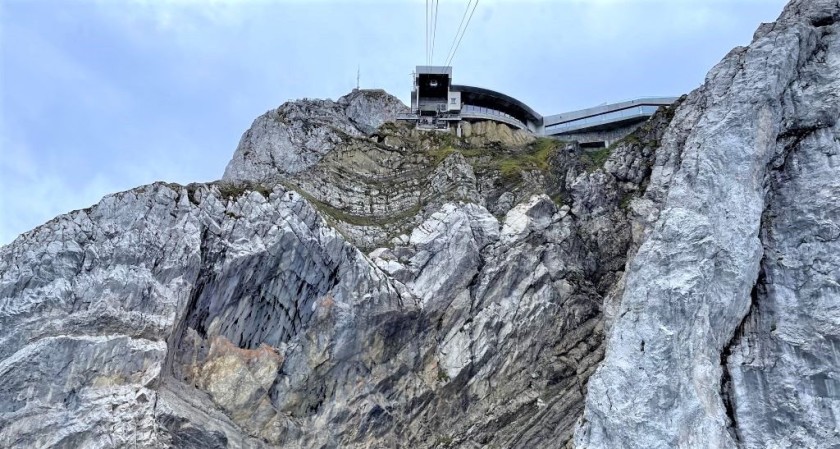Setting off the cable car from the Pilatus summit