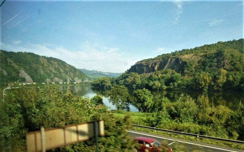 Approaching Decin and the German border