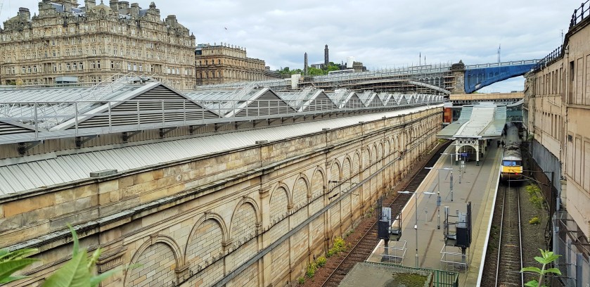 Platforms 8 and 9 are separated from the main station, but a footbridge provides a link