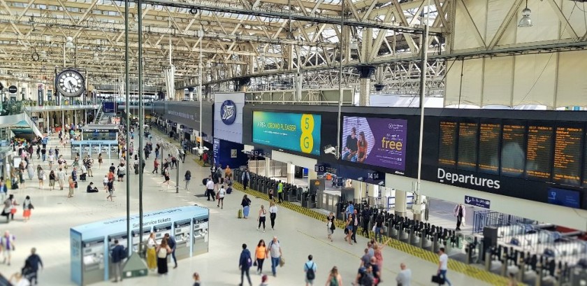 Looking from the opposite end of the concourse towards platform 1