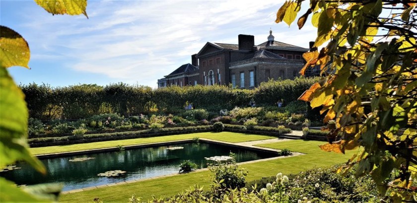 Kensington Palace by train