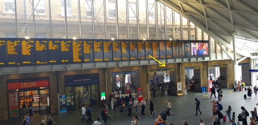 to platforms 0 to 8 from the main concourse at King's Cross station