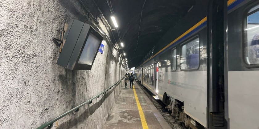 Arriving at Vernazza station