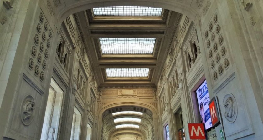 This hall, which runs across the front of the station at street level, houses the main Metro entrance