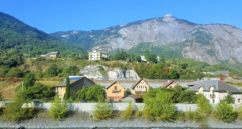 Between Chambery and the Italian border